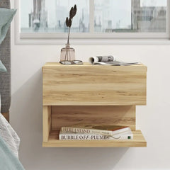 Table de nuit suspendue en bois clair – Mobilier mural avec tiroir et étagère intégrée pour un rangement pratique et esthétique.