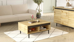 Table basse DIONE bois clair et noir dans un salon moderne, vue d’ensemble avec canapé beige.
