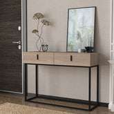 Console moderne CORDOUE en bois avec cadre en acier dans un décor élégant