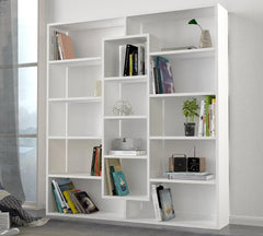 Bibliothèque BIBLIÉLÉGANCE blanche moderne et élégante, remplie de livres et décorations, idéale pour salon ou bureau.