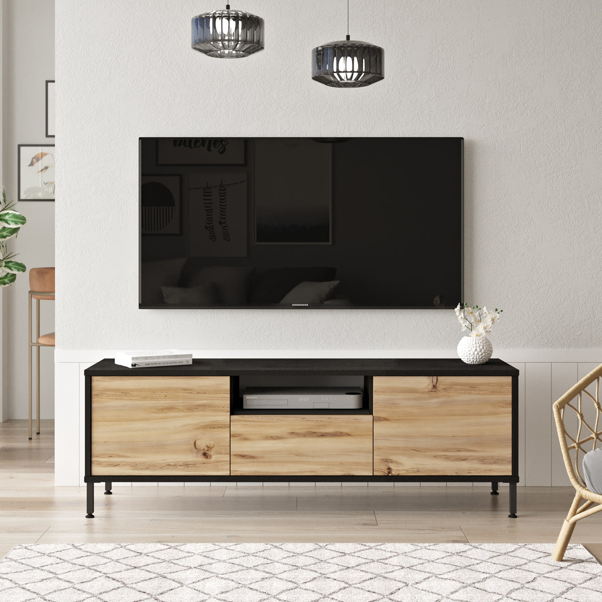 noir-bois-Meuble TV FOCUS en bois clair avec pieds en acier noir et design moderne pour salon élégant.