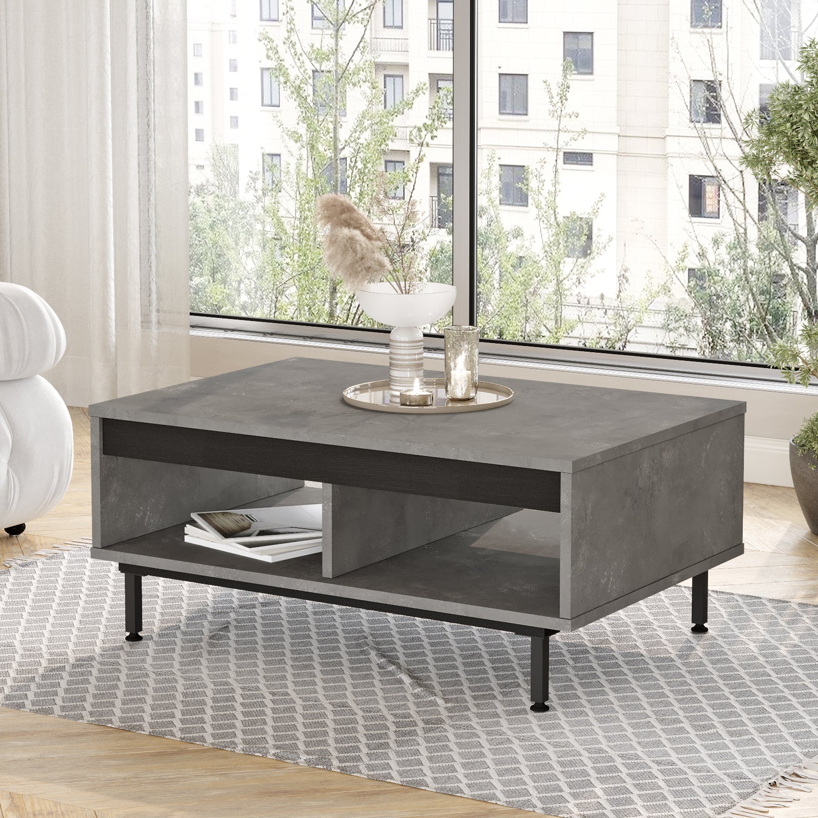 bois gris-Table basse 'DIONE' avec des accessoires de décoration-intégrée dans un salon lumineux et accueillant.